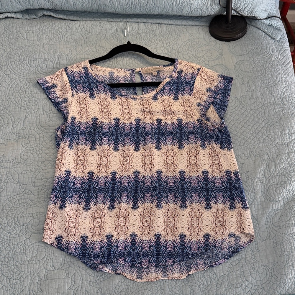 Casual Blue & Cream Patterned Short Sleeve Blouse